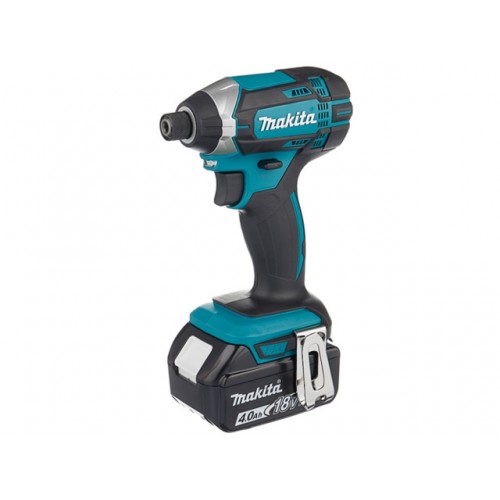 Аккум. шуруповерт MAKITA LXT DTD 152 RME в чем. Аккум. шуруповерт MAKITA LXT DTD 152 RME в чем.